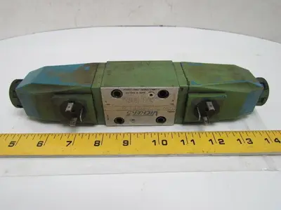 Vickers DG4V-3-2C-VM-U-H7-30 Directional Solenoid Valve 24VDC CETOP 3