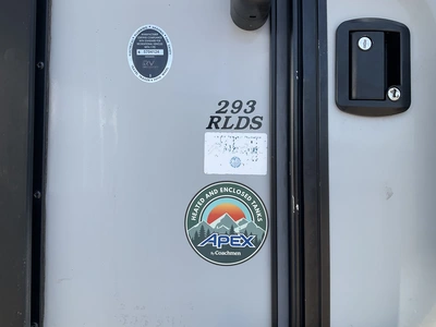 Used 2021 APEX 293RLDS Campers, Caravans, Motorhomes Michigan US | Miedema Asset Management Group #1327825