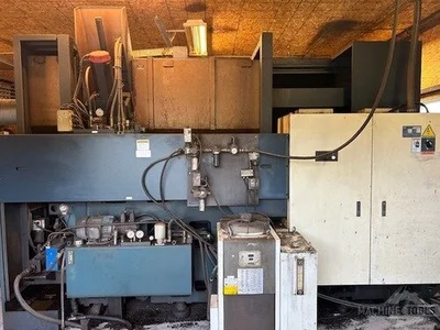 USED 2010 JOHNFORD ST-40F