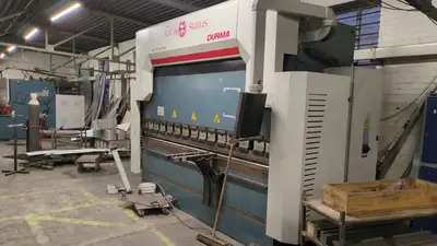 2016 Durma ADR 30175 3m x 175 tons 3 axis CNC Press Brake