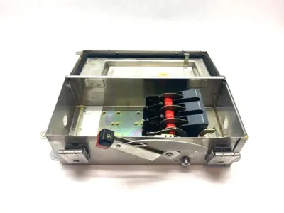 USED SQUARE D STAINLESS STEEL HEAVY DUTY SAFETY SWITCH SERIES E1 600V 60A