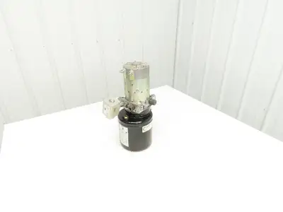 JLG 3600392
3600392 Lift Hydraulic Pump Motor 24VDC W/Tank Concentric 10MSP