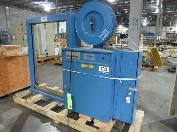 Advance AP300 Strapping Machine
