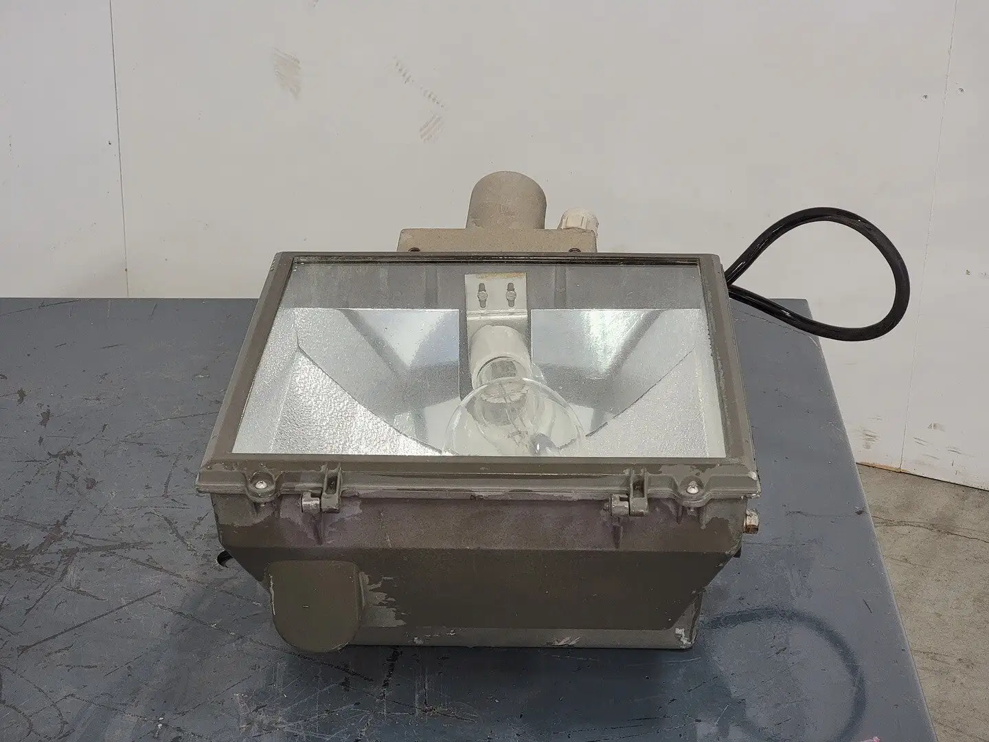 Used KEENE PHY401LXL-T Lighting British Columbia CA | Lenmark #254105