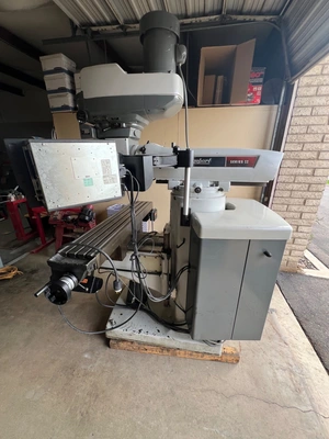 USED BRIDGEPORT SERIES II 4 HP VERTICAL MILL