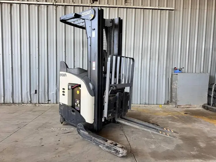 Used 2007 CROWN RD5225-30 Reach Trucks Texas US | North Texas Equipment Services #799057