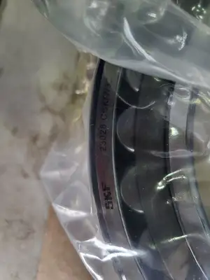 NEW SKF 23028 CCK/W33