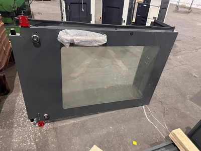 HAAS VF-2 DOORS - 2