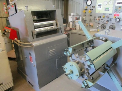 18" x .01" Combination roll leveler & uncoiler/coil reel, 4500 lb.
