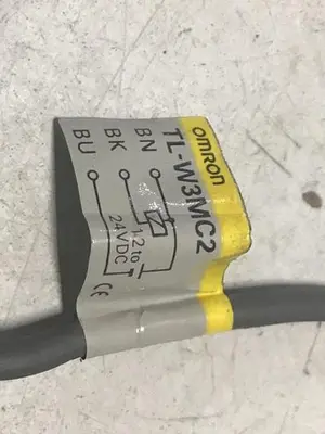USED OMRON TL-W3MC2