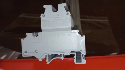 Used Phoenix contacts UKK5B Misc Industrial Equipment Arizona US | ASSET CONVERSION SPECIALISTS, INC. #1465251