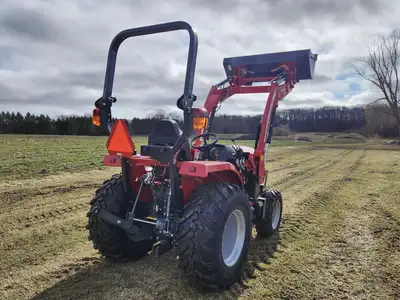 New | in-Stock 2025 MASSEY FERGUSON 1E.35 Tractor Loaders New York US | Abele Tractor #1343025