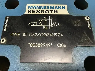 USED REXROTH 4WE10C32/CG24N9Z4