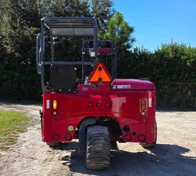 Used 2015 MOFFETT M8 55.4 Internal Combustion Forklifts: Pneumatic Tire Pennsylvania US | National Lift Equipment #1382595