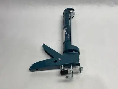 USED ANVIL SMOOTH ROD CAULK GUN