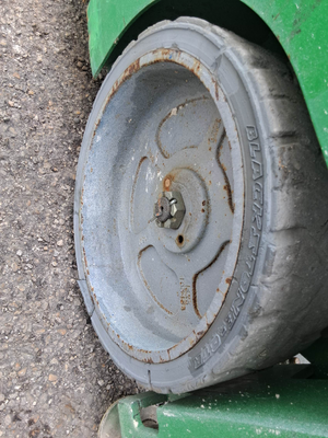 USED 2016 Genie GS-3232