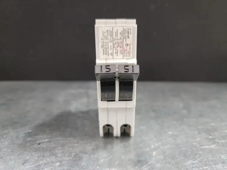 Used FEDERAL PIONEER NC215 Switchgears British Columbia CA | Lenmark #243834