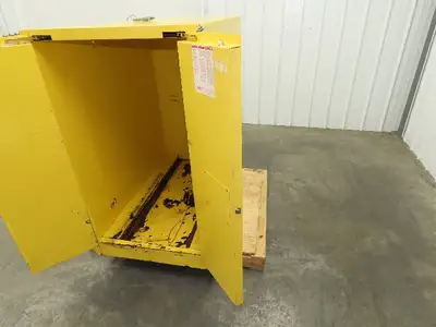 Eagle 899320 Flammable Safety Cabinet 55 Gallon Sure Grip Horizontal Drum