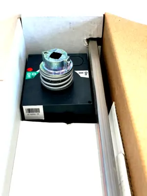 NEW SCHNEIDER ELECTRIC S29340 CB EXTENDED ROTARY HANDLE