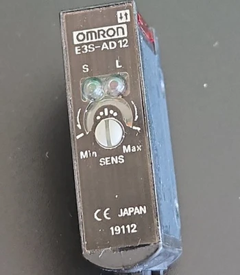 NEW Omron E3S-AD12