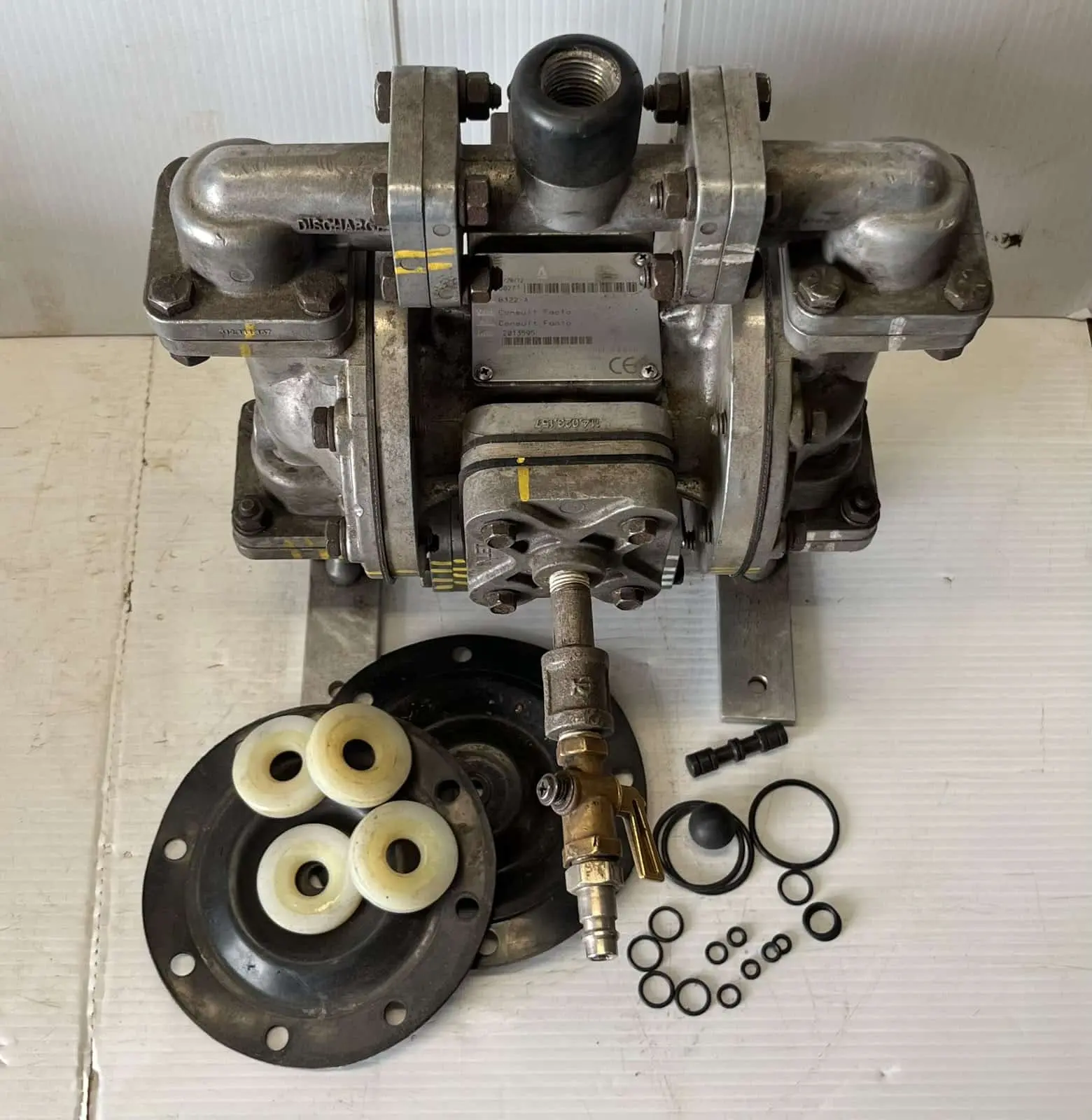 Used ALEMITE 8322-A Diaphragm Pumps Saskatchewan CA | Certified Sales and Rentals #1636787