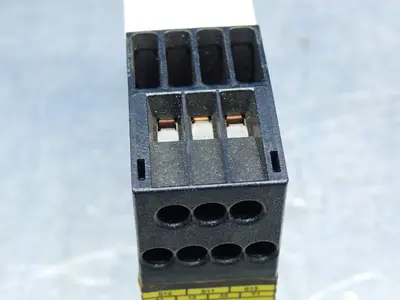 New | in-Stock BANNER ATFM10K Relays & Switches | HGR 24 #739809