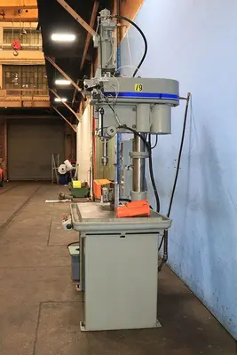 20" CLAUSING VARIABLE SPEED DRILL PRESS 
w/ PRODUCTION TABLE MODEL: 2287