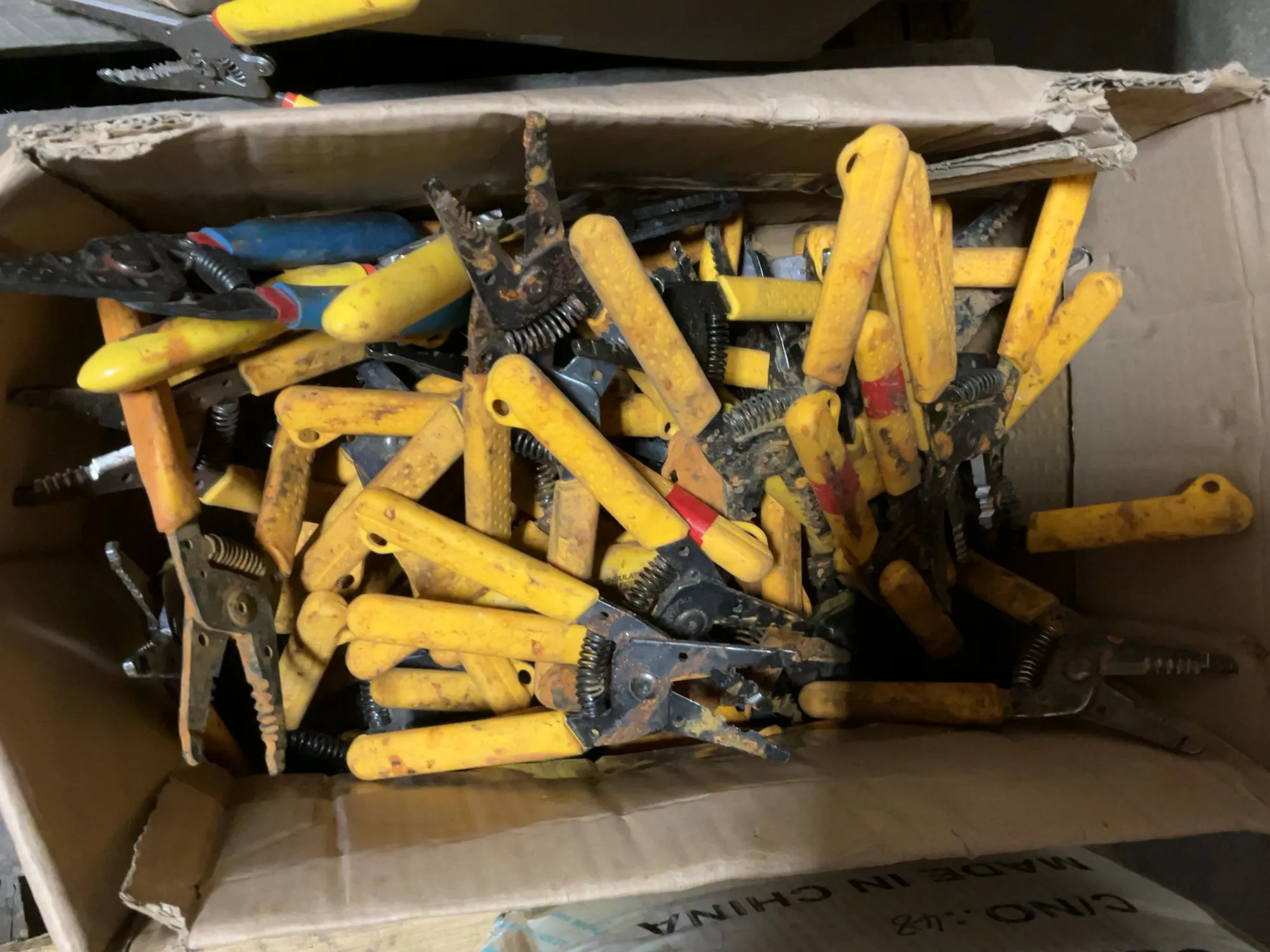 Used _UNKNOWN_ _UNKNOWN_ Wire Strippers Michigan US | Miedema Asset Management Group #1324036