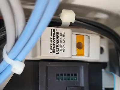 Full Voltage Non-Reversing MCC Bucket Size 1