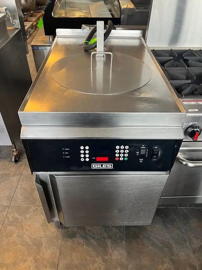 Giles GEF-720 Electric Kettle Fryer, 75 lbs Fat / 24 lb. Product Capacity, NICEGiles GEF-720 Electric Kettle Fryer, 75 lbs Fat / 24 lb. Product Capacity, NICE