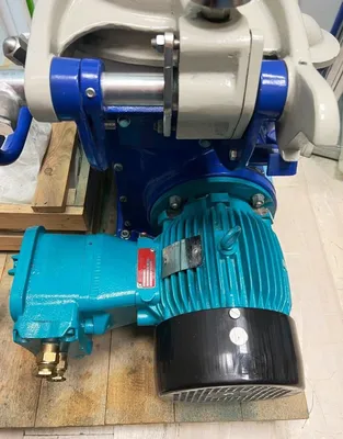 NEW: Alfa-Laval BDB 104B-14CY oil purifier, SS.