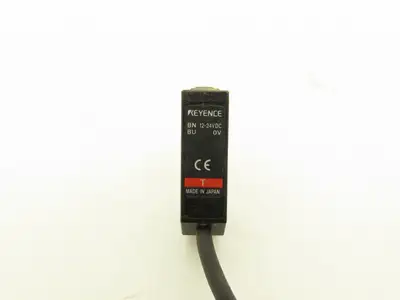 Keyence PZ-M51 Photoelectric Sensor Transmitter 12-24vDC Lot of 6
