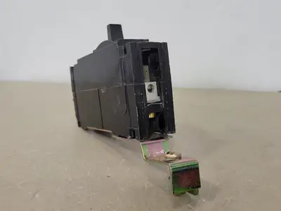 USED SQUARE D FH16015B