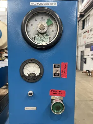 USED WABASH WABASH 30-2424-2STM PRESS