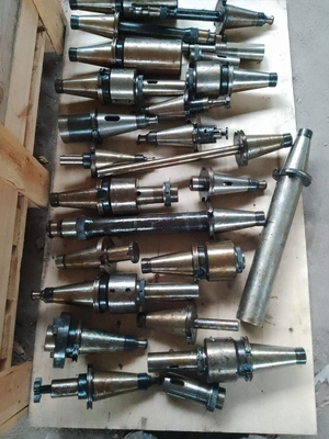 Lot of tooling / accessories for TOS W100