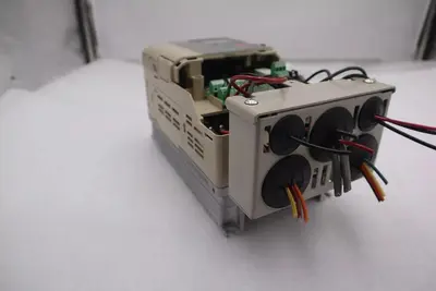 YASKAWA ELECTRIC CIMR-AU4A0004FAA / CIMRAU4A0004FAA REV E VFD DRIVE STOCK 4311