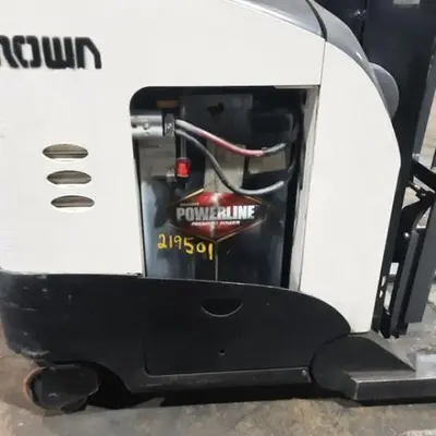 USED 2016 CROWN RR5725-45