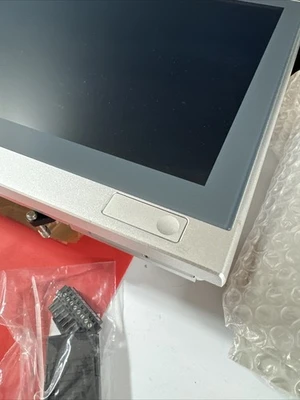 USED Beckhoff CP2715-0010