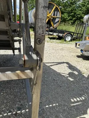 USED MAGNUSON ENGINEERING SHUFFLO FEEDER AND SLICER 54" WIDE