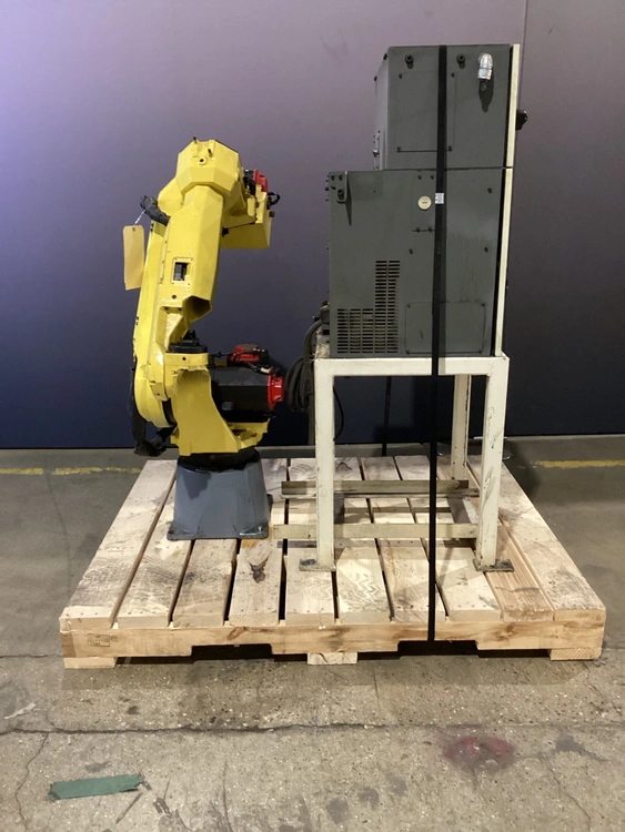 Used FANUC ARC MATE 120IC/R-30IB Robots Michigan US | iGAM Industrial Marketplace #1376911