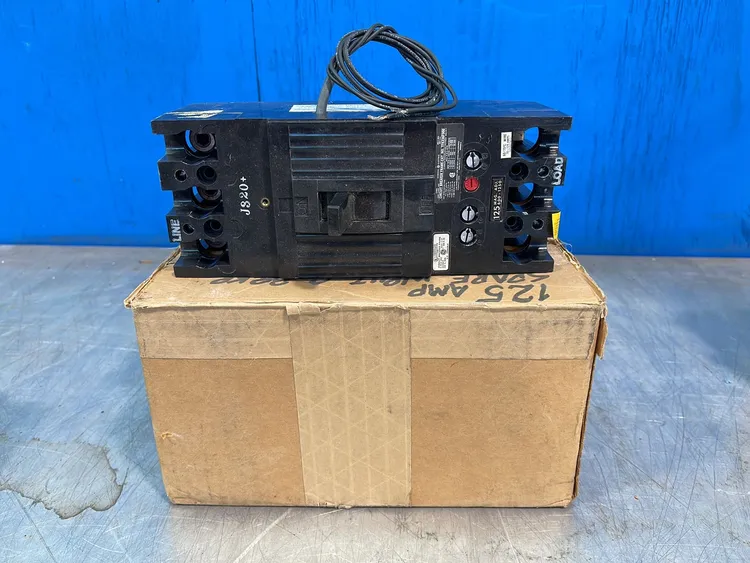 Used GENERAL ELECTRIC TFK236F000 Circuit Breakers Ohio US | HGR 24 #1175471