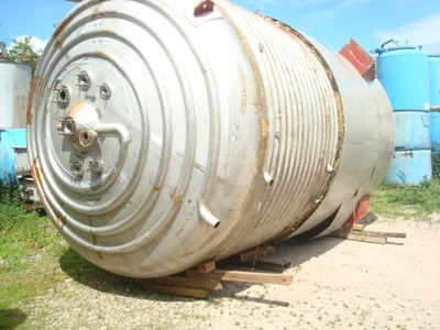 25,000L S/S 1/2 Coiled Enc Mixer Body