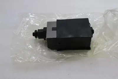 Parker Hydraulics PRM3AA17SNN-50 valve STOCK L-564