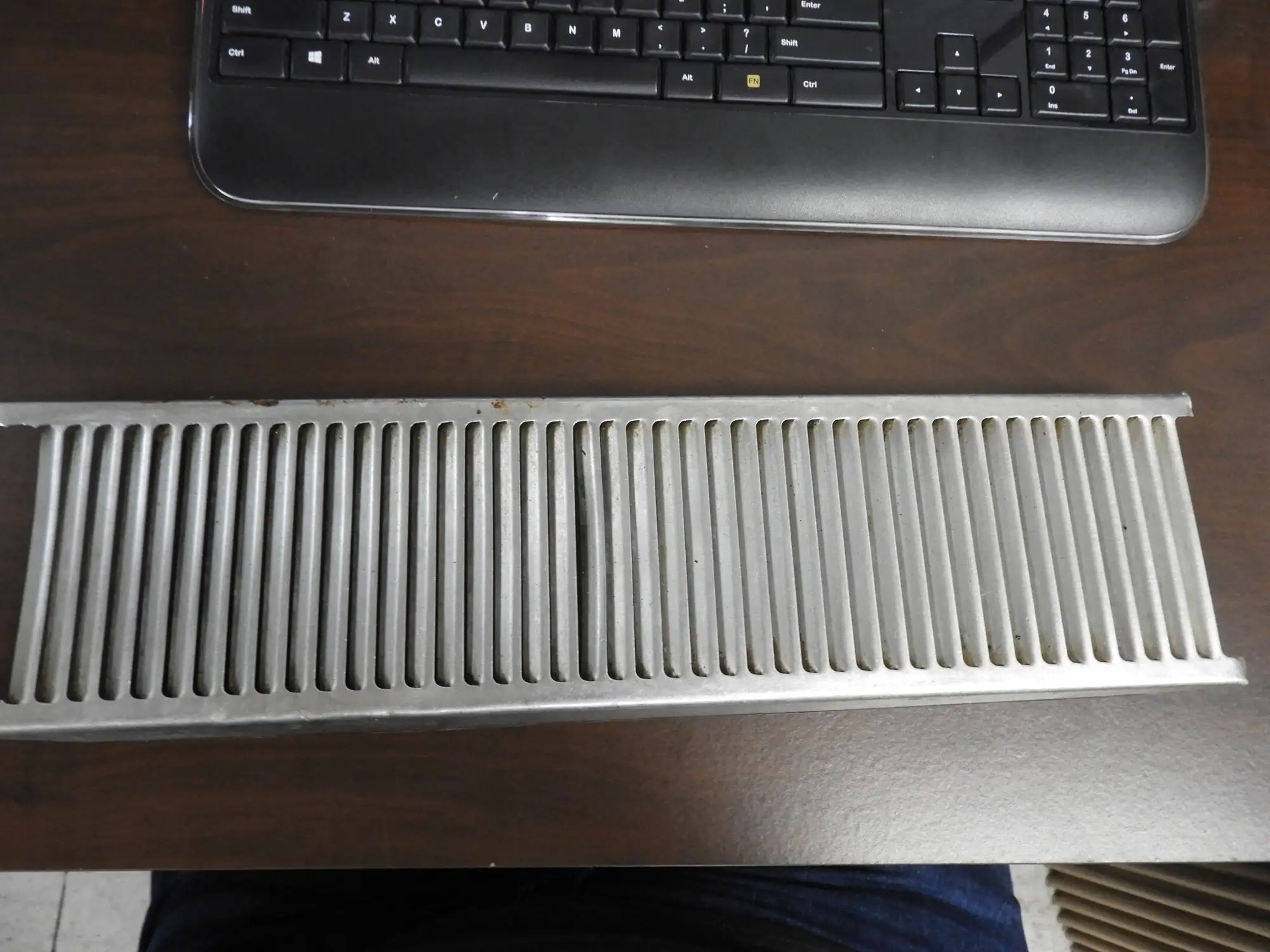 Used Falcon Restaurant Supply Used Stainless Steel Beer Tap Drip Tray Grid 18"x4.5"x1.25" Food, Restaurant, & Bakery Parts & Accessories Illinois US | Falcon Restaurant Supply #1376592