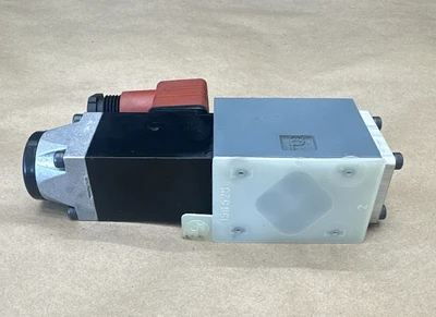 NEW Rexroth 4WE6D51/AG24NZ45V