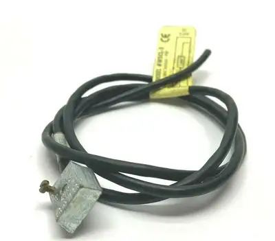WSL-3 | Compact  Magnetic Switch Sensor - Used