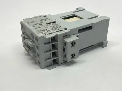 700-CF310DJ | Allen Bradley  Ser A Industrial Relay 24VDC Coil 10A 230V - Used