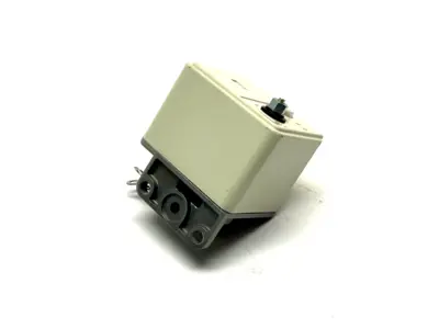 IS3000-02L5 | SMC  Pressure Switch - New Other