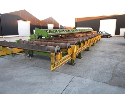 USED HEAVY DUTY ROLLER CONVEYORS 3100 MM
