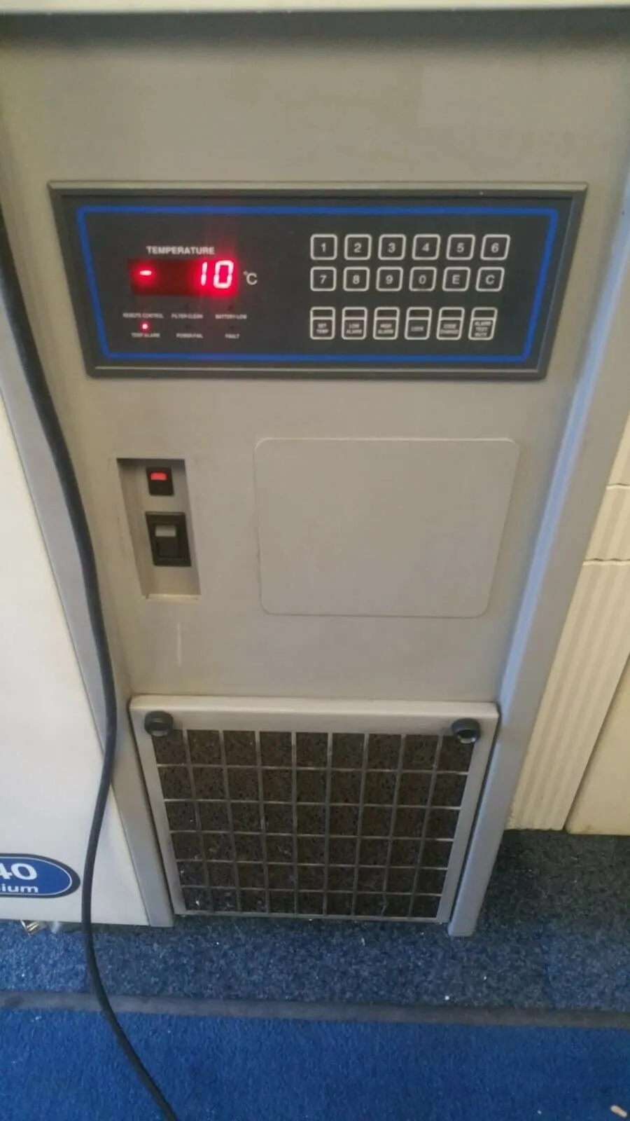 300L New Brunswick Scientific C340 Chest Freezer